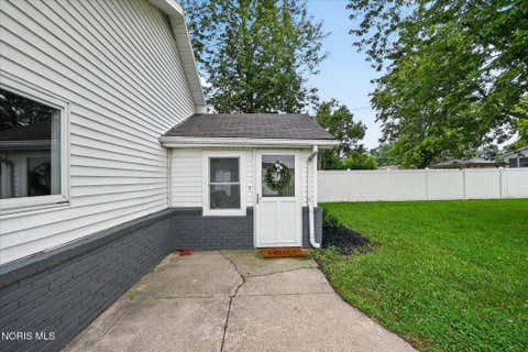 Tiny photo for 28992 Tracy Road, Walbridge, OH 43465 (MLS # 10011897)