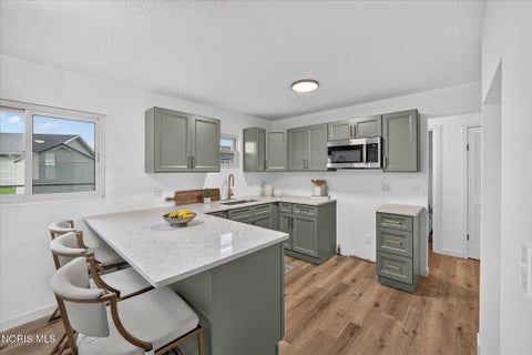 Tiny photo for 28992 Tracy Road, Walbridge, OH 43465 (MLS # 10011897)
