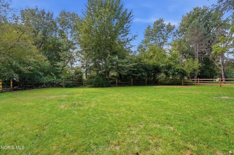 Tiny photo for 11053 Birch Pointe Drive, Whitehouse, OH 43571 (MLS # 10013878)
