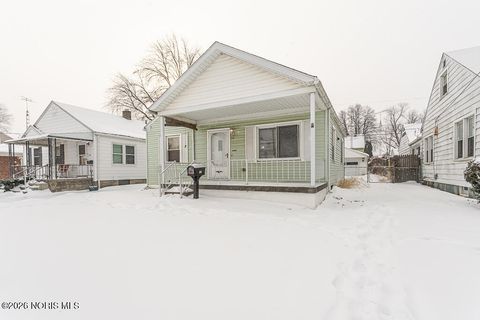 Photo of 331 W Crawford Avenue, Toledo, OH 43612 (MLS # 10003747)