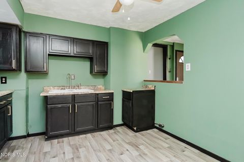 Tiny photo for 1809 Park Street, Findlay, OH 45840 (MLS # 10006597)
