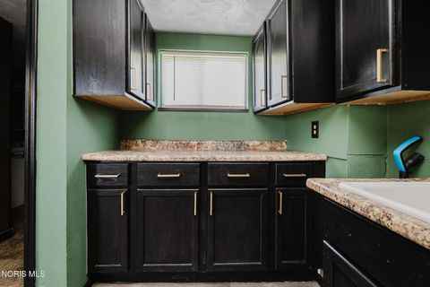 Tiny photo for 1809 Park Street, Findlay, OH 45840 (MLS # 10006597)