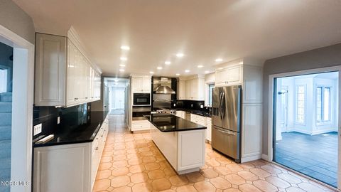 Tiny photo for 4770 Springbrook Drive, Toledo, OH 43615 (MLS # 10004497)