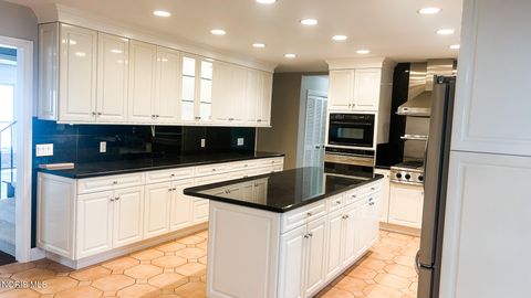 Tiny photo for 4770 Springbrook Drive, Toledo, OH 43615 (MLS # 10004497)