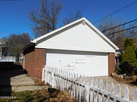 Tiny photo for 2702 Goddard Road, Toledo, OH 43606 (MLS # 10004948)