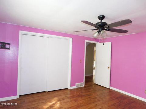 Tiny photo for 2702 Goddard Road, Toledo, OH 43606 (MLS # 10004948)