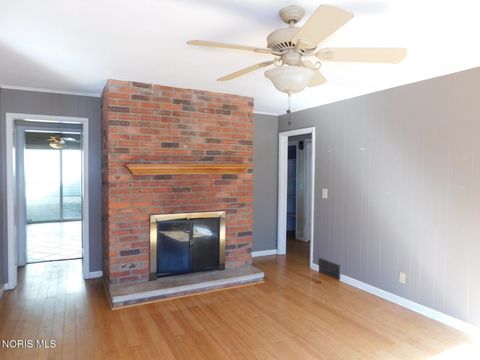 Tiny photo for 2702 Goddard Road, Toledo, OH 43606 (MLS # 10004948)