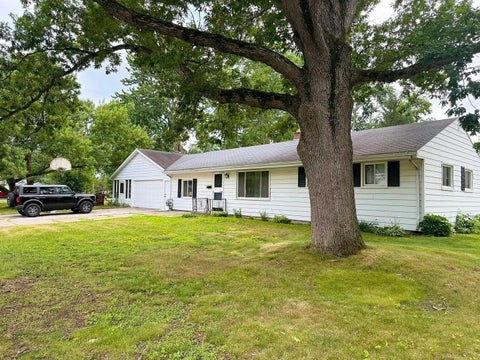 Photo of 5013 Silica DR, Sylvania, OH 43560 (MLS # 10014128)
