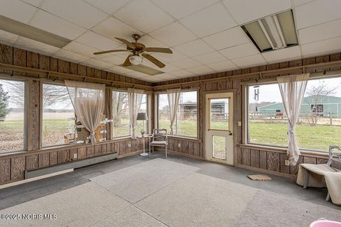 Tiny photo for 2574 County Road 74, Gibsonburg, OH 43431 (MLS # 10007269)