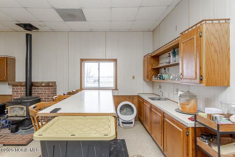 Tiny photo for 2574 County Road 74, Gibsonburg, OH 43431 (MLS # 10007269)