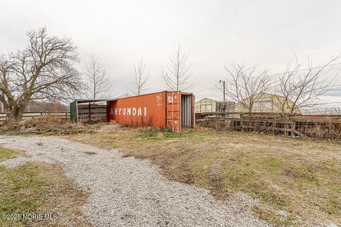 Tiny photo for 2574 County Road 74, Gibsonburg, OH 43431 (MLS # 10007269)