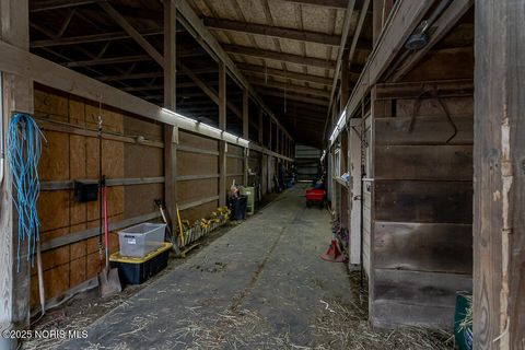 Tiny photo for 2574 County Road 74, Gibsonburg, OH 43431 (MLS # 10007269)