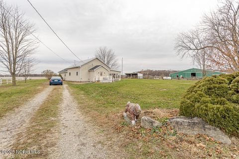 Tiny photo for 2574 County Road 74, Gibsonburg, OH 43431 (MLS # 10007269)