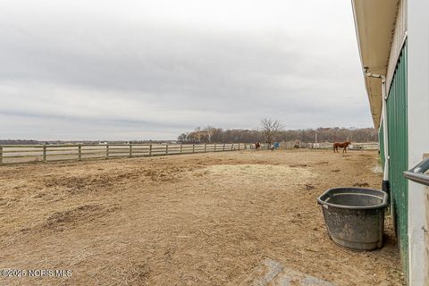Tiny photo for 2574 County Road 74, Gibsonburg, OH 43431 (MLS # 10007269)