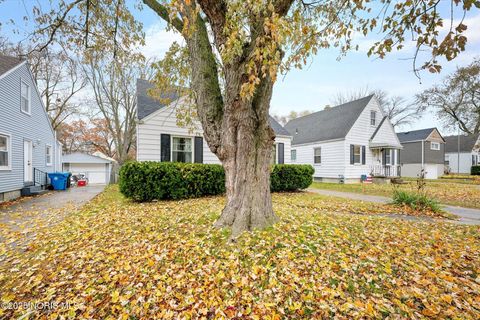 Tiny photo for 2842 Oak Grove Place, Toledo, OH 43613 (MLS # 10001612)