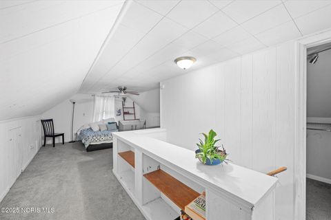 Tiny photo for 2842 Oak Grove Place, Toledo, OH 43613 (MLS # 10001612)