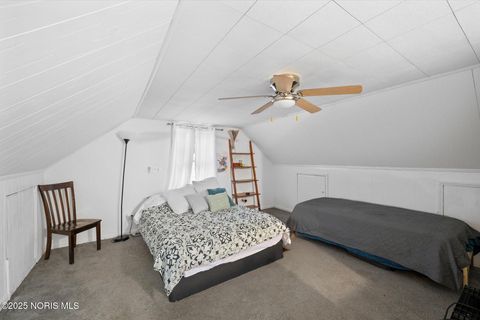 Tiny photo for 2842 Oak Grove Place, Toledo, OH 43613 (MLS # 10001612)