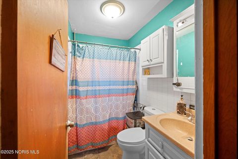 Tiny photo for 2842 Oak Grove Place, Toledo, OH 43613 (MLS # 10001612)