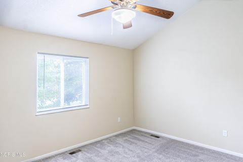Tiny photo for 2510 W Village Drive, Toledo, OH 43614 (MLS # 10010502)