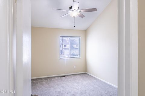 Tiny photo for 2510 W Village Drive, Toledo, OH 43614 (MLS # 10010502)