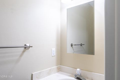 Tiny photo for 2510 W Village Drive, Toledo, OH 43614 (MLS # 10010502)