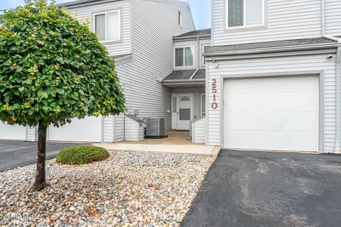 Condo For Sale - 2510 W Village Drive<br/> Lucas County, Toledo, OH 43614
