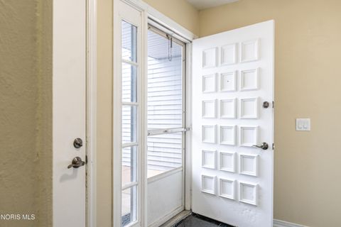 Tiny photo for 2510 W Village Drive, Toledo, OH 43614 (MLS # 10010502)