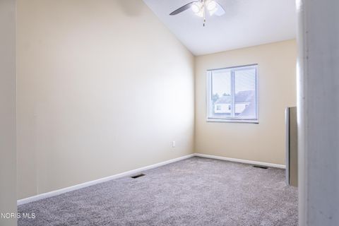 Tiny photo for 2510 W Village Drive, Toledo, OH 43614 (MLS # 10010502)
