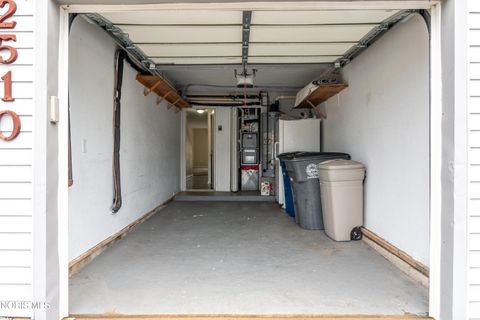 Tiny photo for 2510 W Village Drive, Toledo, OH 43614 (MLS # 10010502)