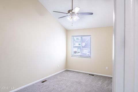 Tiny photo for 2510 W Village Drive, Toledo, OH 43614 (MLS # 10010502)