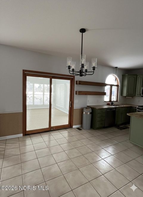 Tiny photo for 1404 Muirfield Drive, Bowling Green, OH 43402 (MLS # 10003574)