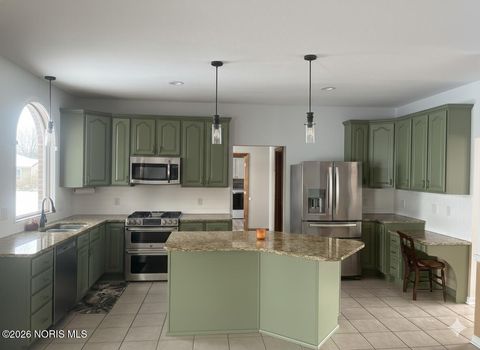 Tiny photo for 1404 Muirfield Drive, Bowling Green, OH 43402 (MLS # 10003574)