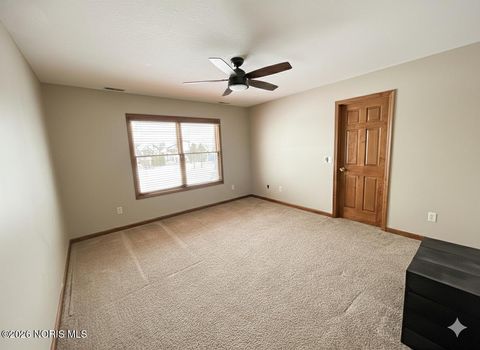 Tiny photo for 1404 Muirfield Drive, Bowling Green, OH 43402 (MLS # 10003574)