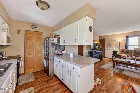 Tiny photo for 4312 W Rolling Boulevard, Defiance, OH 43512 (MLS # 10005662)