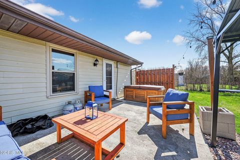 Tiny photo for 4312 W Rolling Boulevard, Defiance, OH 43512 (MLS # 10005662)