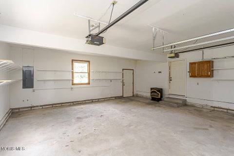 Tiny photo for 412 Schwamberger Road, Holland, OH 43528 (MLS # 10012848)