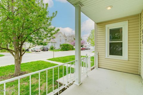 Tiny photo for 915 S West Street, Findlay, OH 45840 (MLS # 10006442)