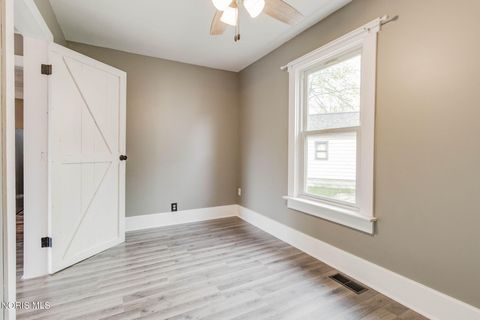 Tiny photo for 915 S West Street, Findlay, OH 45840 (MLS # 10006442)