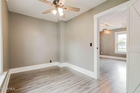 Tiny photo for 915 S West Street, Findlay, OH 45840 (MLS # 10006442)