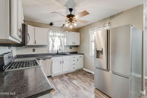 Tiny photo for 915 S West Street, Findlay, OH 45840 (MLS # 10006442)