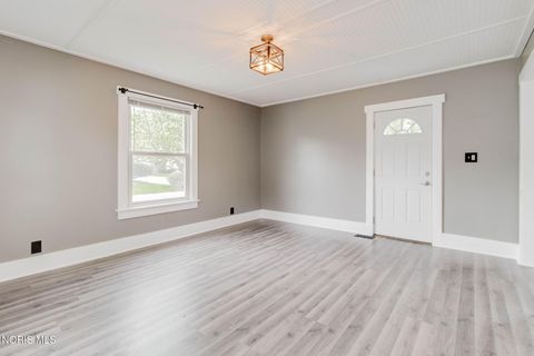 Tiny photo for 915 S West Street, Findlay, OH 45840 (MLS # 10006442)