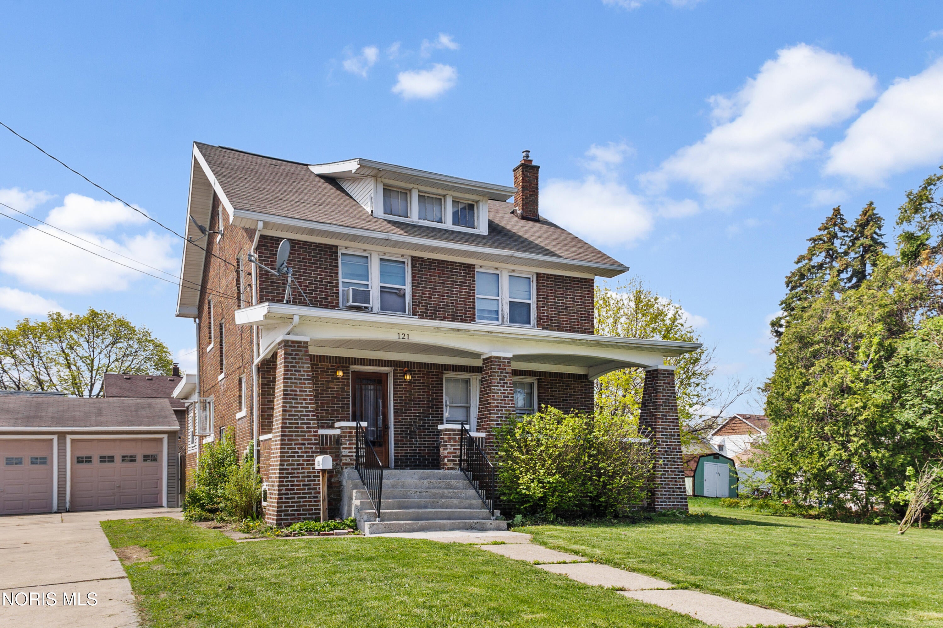 121 Bacon Street