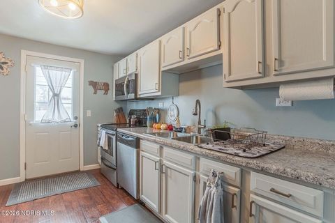 Tiny photo for 5484 Brook Point Road, Toledo, OH 43611 (MLS # 10003523)