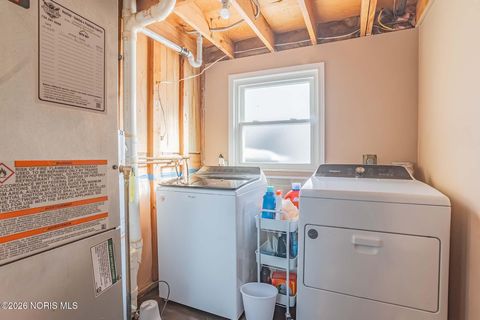 Tiny photo for 5484 Brook Point Road, Toledo, OH 43611 (MLS # 10003523)