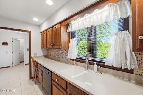 Tiny photo for 406 Coventry Drive, Findlay, OH 45840 (MLS # 10012208)