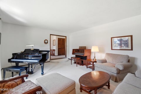 Tiny photo for 406 Coventry Drive, Findlay, OH 45840 (MLS # 10012208)