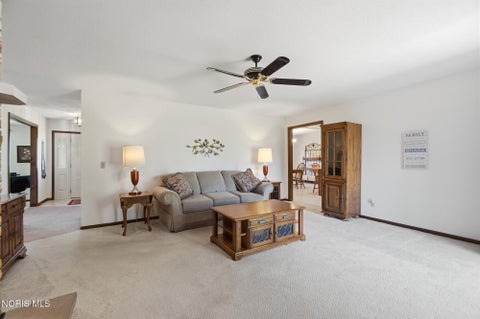 Tiny photo for 406 Coventry Drive, Findlay, OH 45840 (MLS # 10012208)