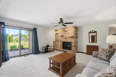 Tiny photo for 406 Coventry Drive, Findlay, OH 45840 (MLS # 10012208)