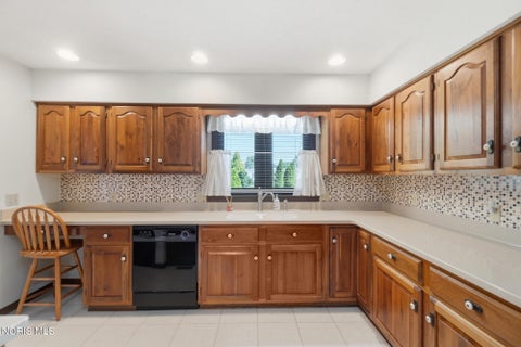 Tiny photo for 406 Coventry Drive, Findlay, OH 45840 (MLS # 10012208)