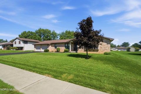 Tiny photo for 406 Coventry Drive, Findlay, OH 45840 (MLS # 10012208)